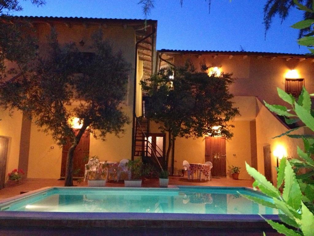 Aparthotel Il Porto Tuoro sul Trasimeno Exterior foto